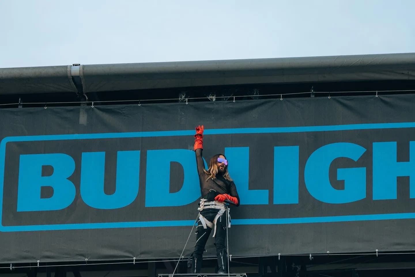 30 Seconds To Mars – Stunt Intro