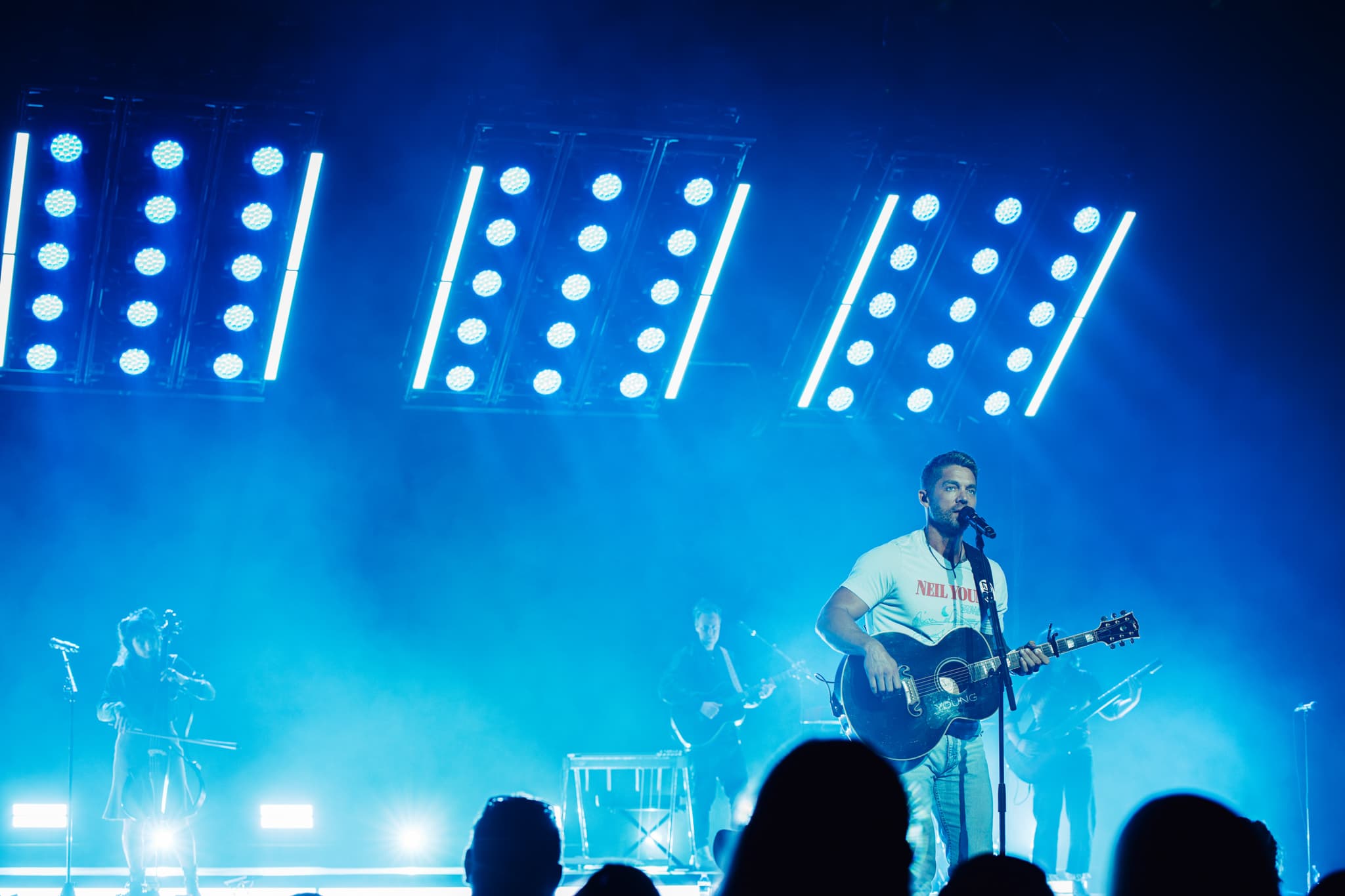 Brett Young – Back To The Basics Tour